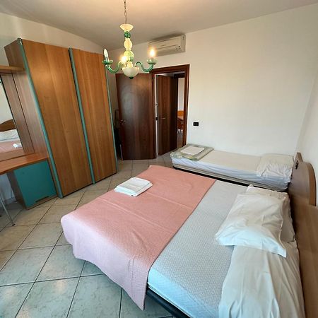 Residence Diana Frontemare - Agenzia Cocal Caorle Buitenkant foto