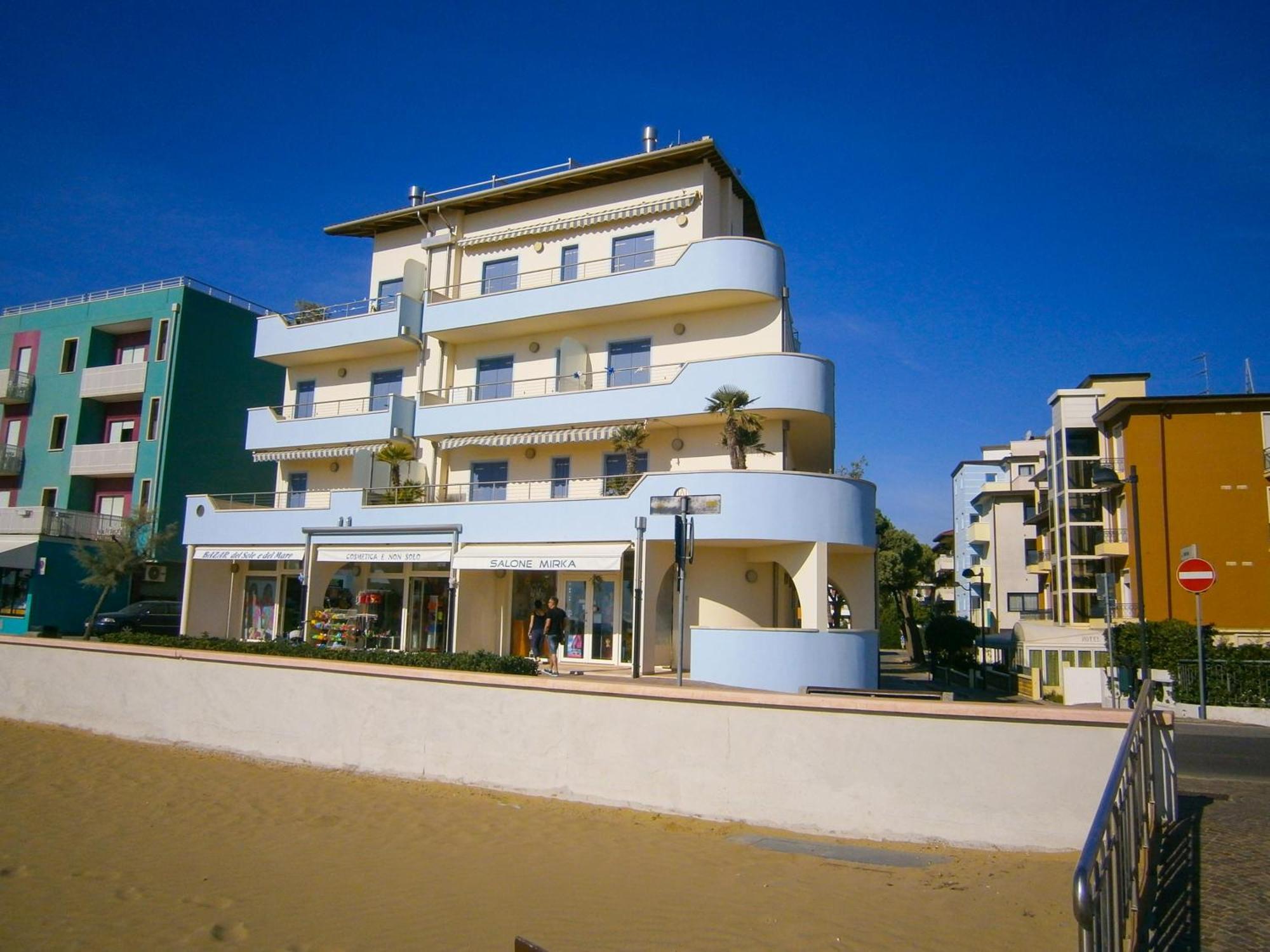 Residence Diana Frontemare - Agenzia Cocal Caorle Buitenkant foto